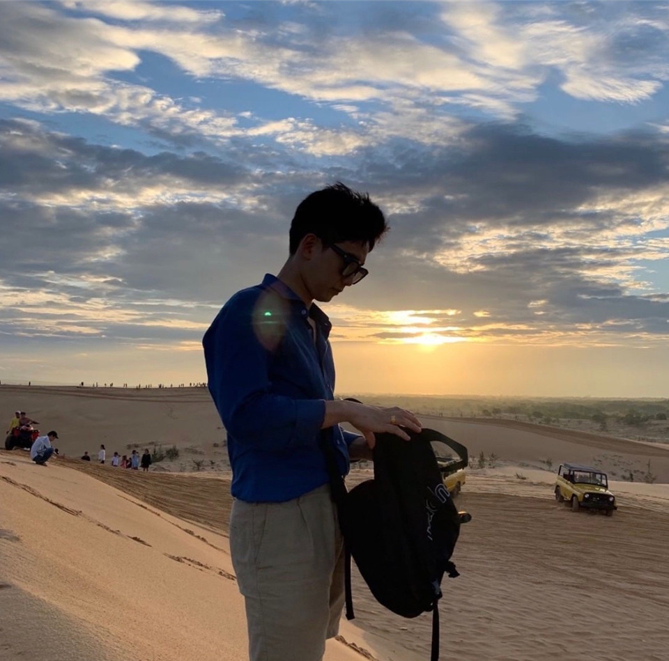 금형섭